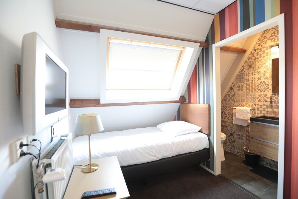 Фото Hotel West Inn