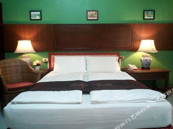 Фото People Place Boutique In Town Hotel