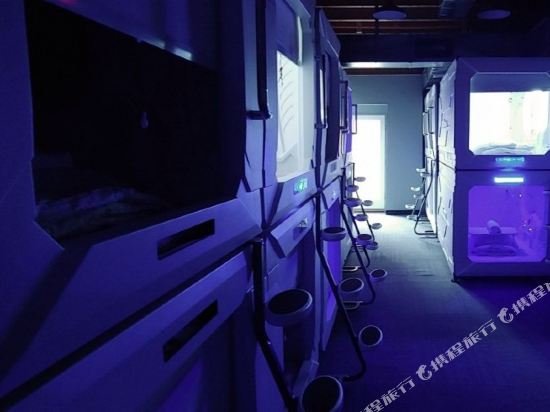 Фото U Street Hostel