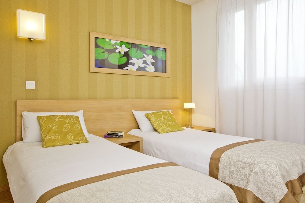 Фото Residhome Clermont Ferrand Gergovia