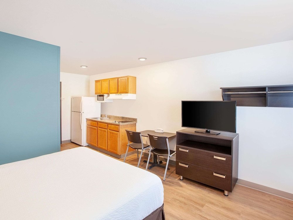 Фото WoodSpring Suites Phoenix I-17 North