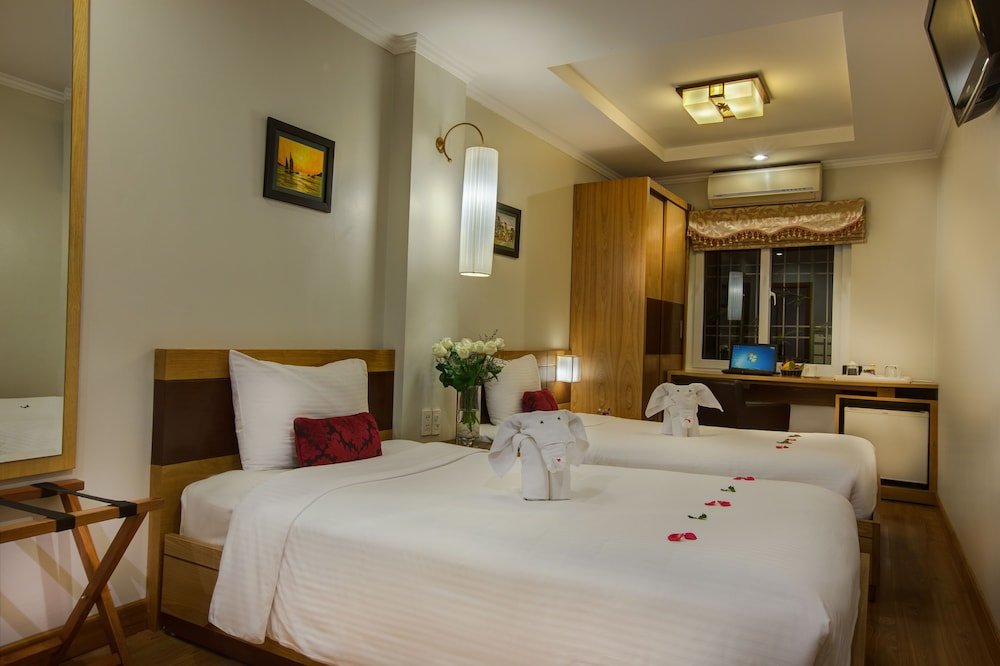 Фото Halley Hostel & SPA Hanoi