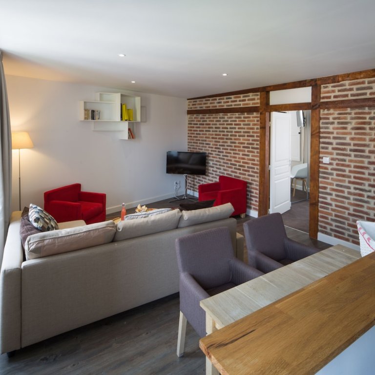 Фото Le Nemours Rennes