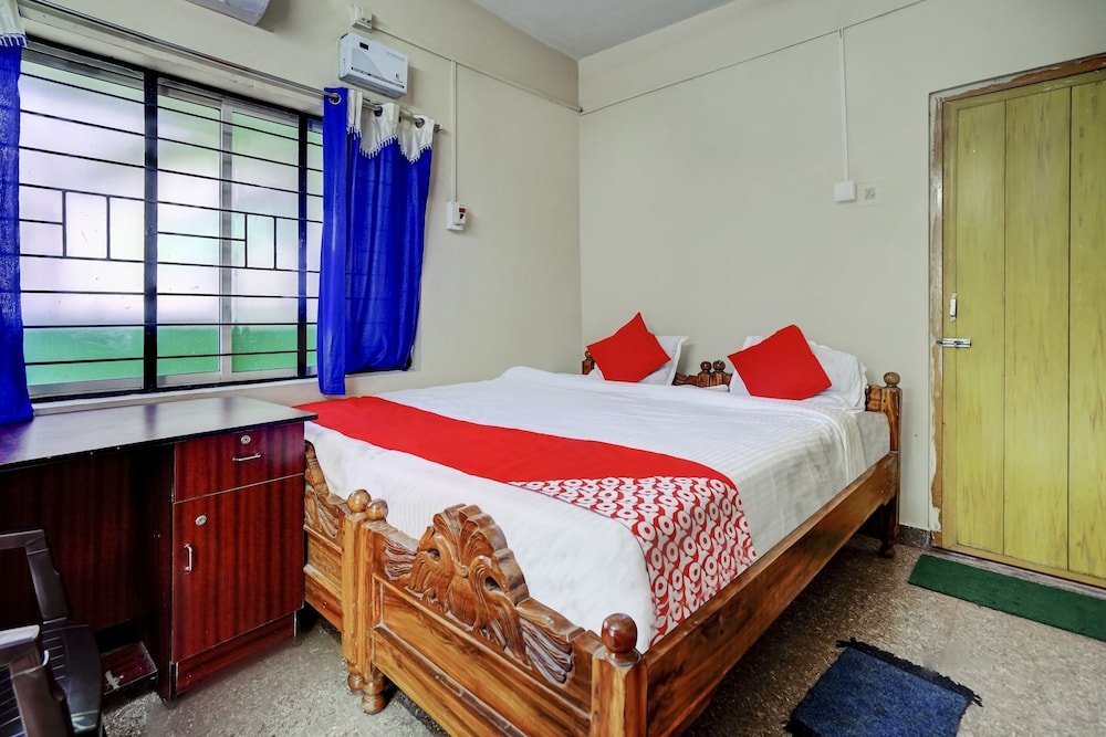 Фото Oyo 60003 Hotel Santosh