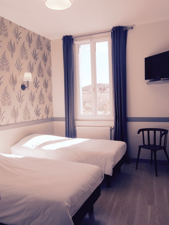 Фото L'Aptois Hotel