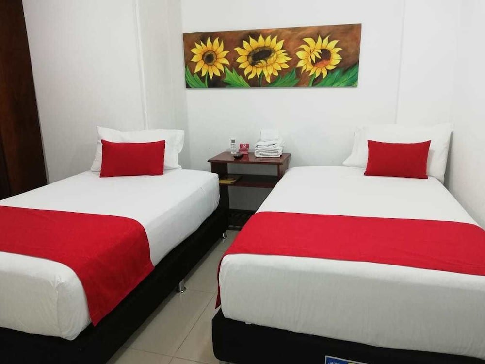 Фото Hotel Cafe Plaza