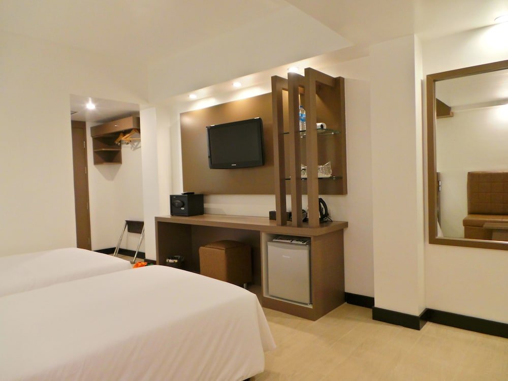 Фото Clover Hotel City Center