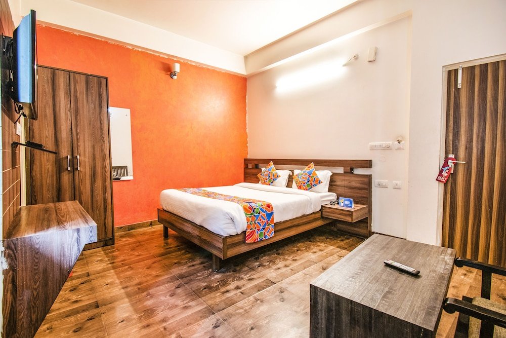 Фото Hotel Global Inn