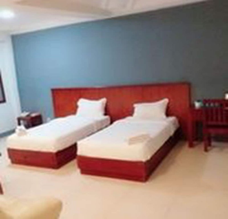 Фото Lanmadaw Plaza Hotel China Town