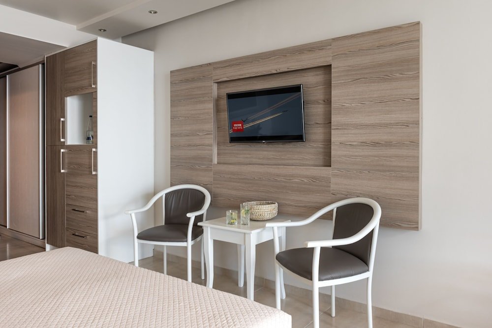 Фото Kassandra Bay Resort, Suites & SPA