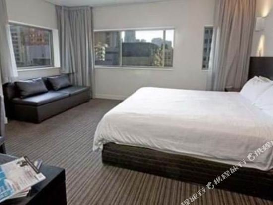 Фото Causeway 353 Hotel