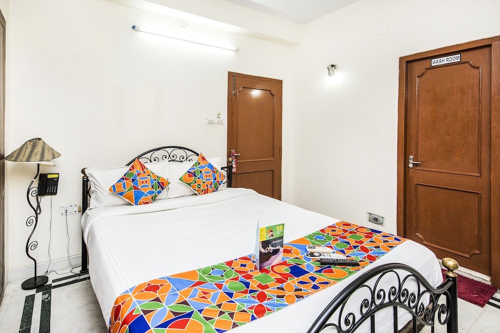 Фото FabHotel Mishra Residency Salt Lake City