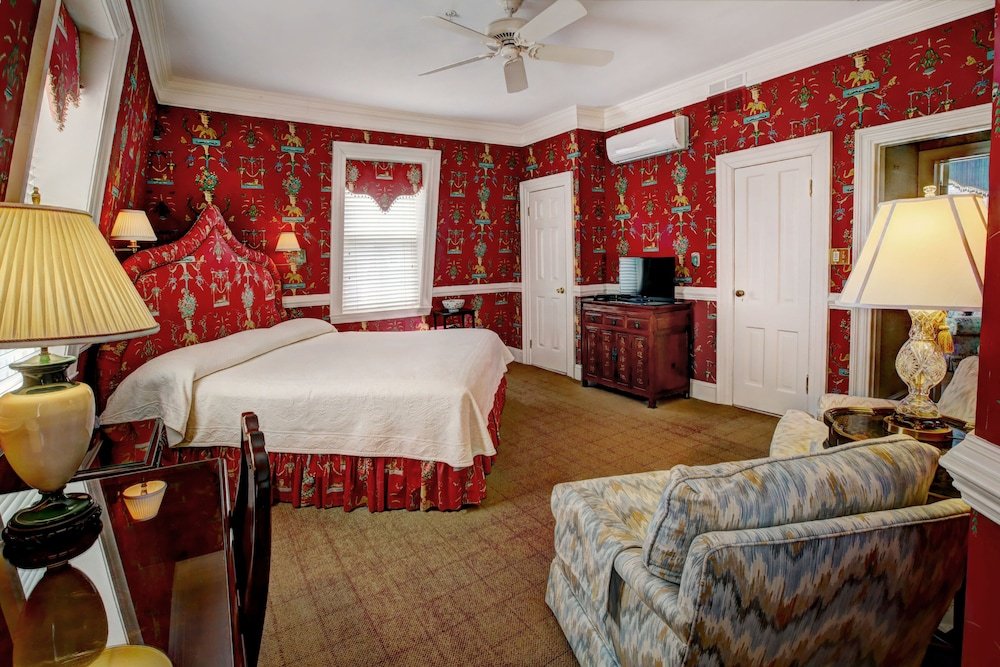 Фото Flag House Inn