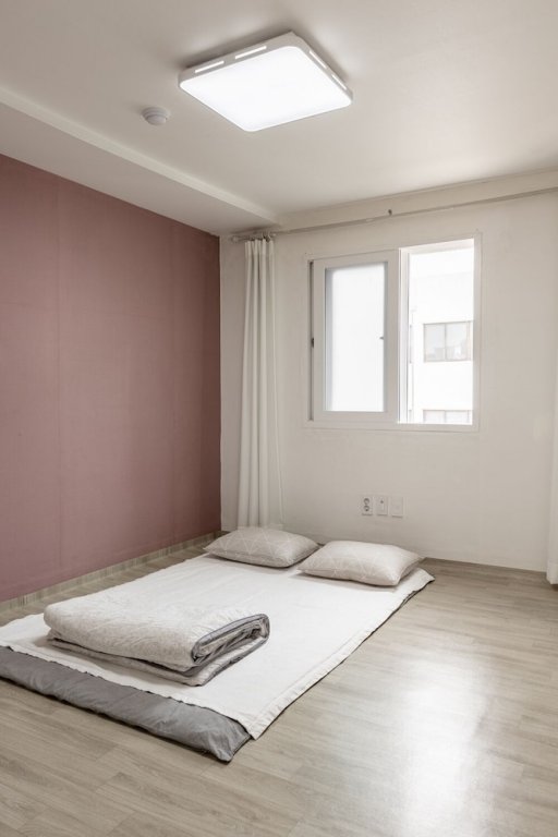 Фото Gongju Einhaus Guesthouse 1