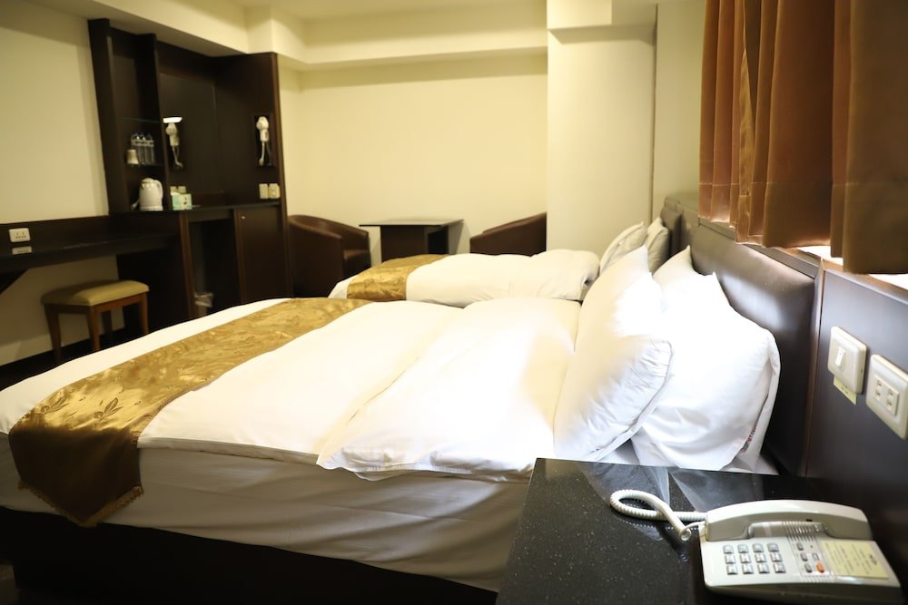 Фото Regal International Hotel