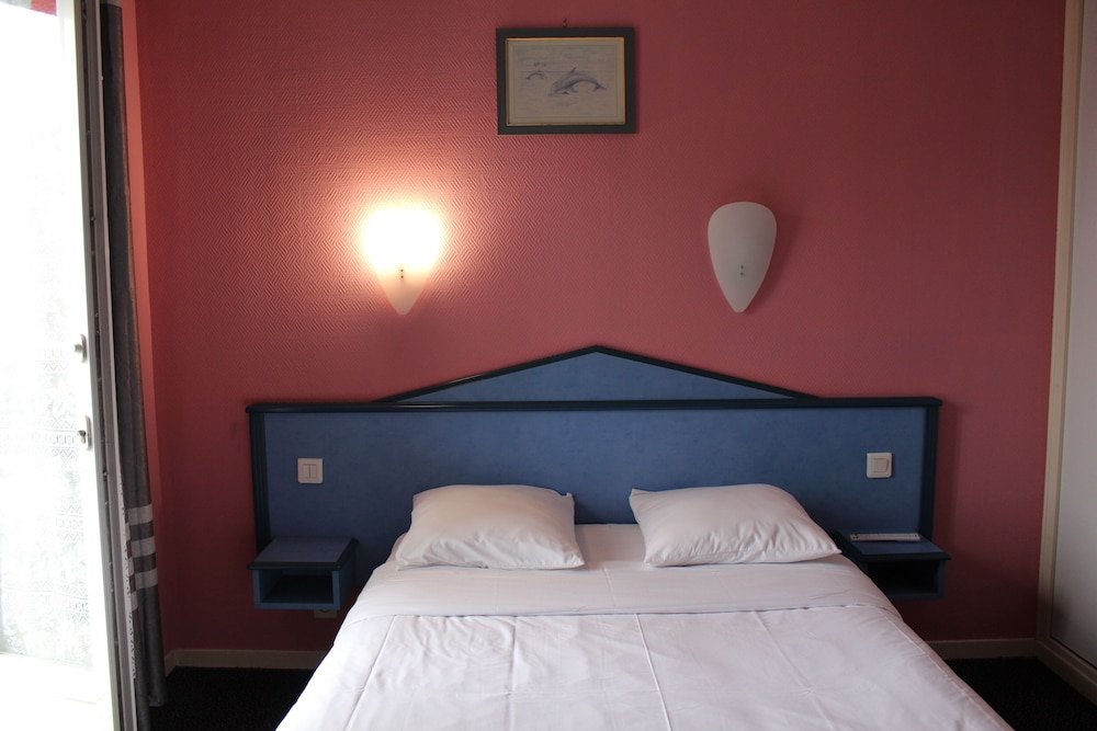 Фото Le Voltaire