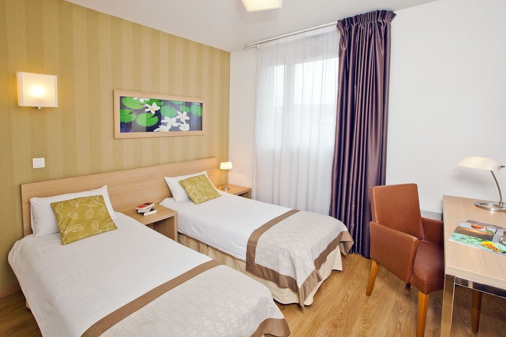 Фото Residhome Clermont Ferrand Gergovia