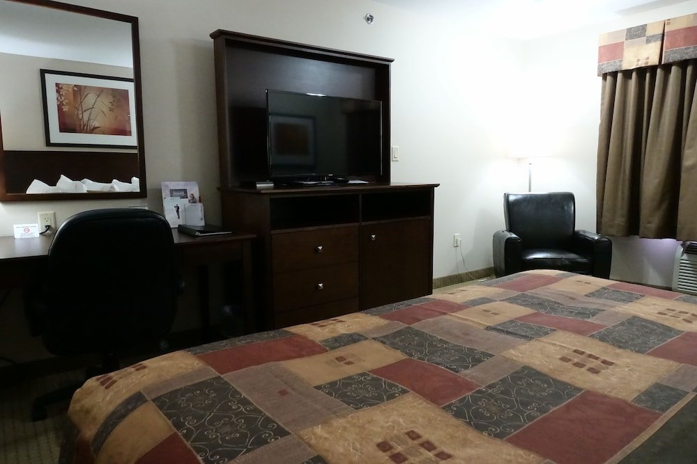 Фото Ramada by Wyndham Weyburn