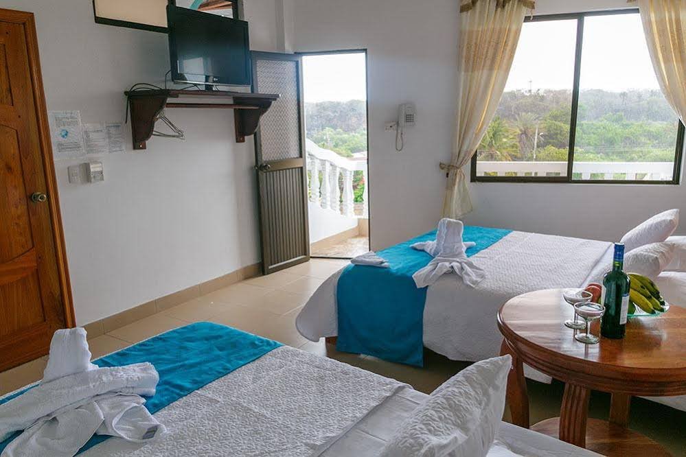 Фото Hostal Sir Francis Drake