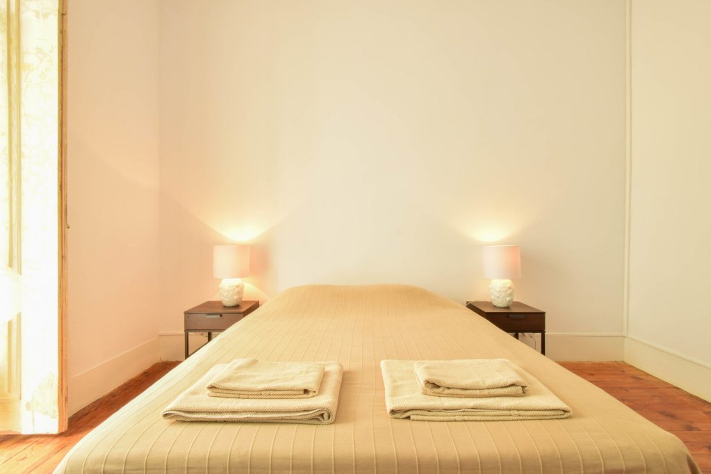 Фото Lost Lisbon - Chiado