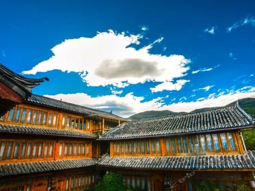 Гостиница Lijiang E-Outfitting Boutique Hotel в Лицзяне