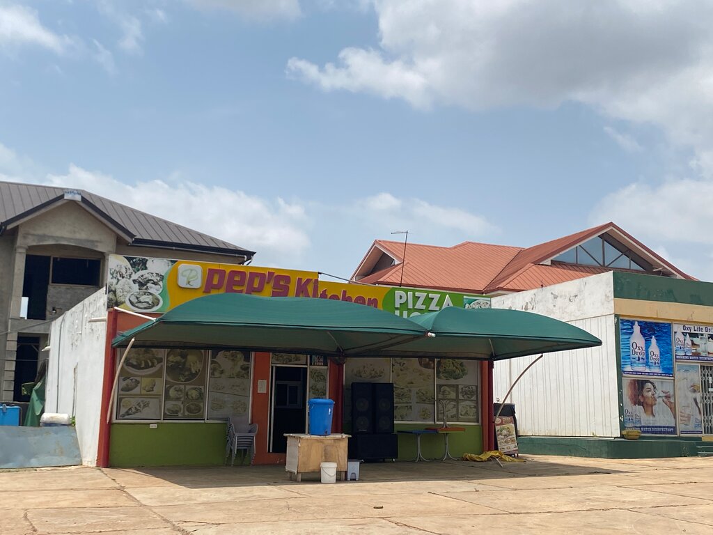 Pizzeria Pep’s Kitchen and Pizza house, Kumasi, photo
