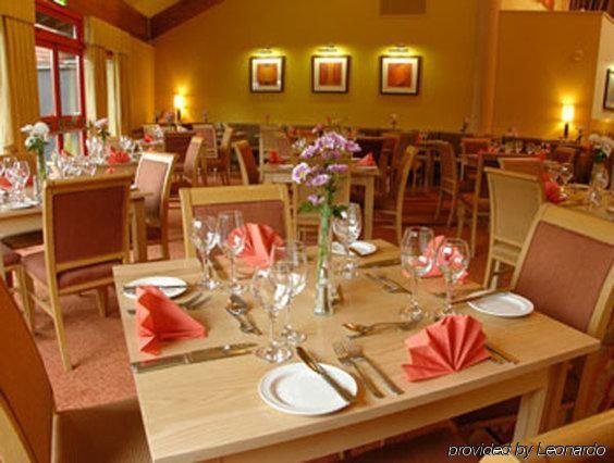 Фото Hilton Garden Inn Abingdon Oxford