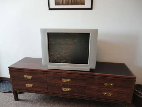 Гостиница Falcon Resort в Провинции Британская Колумбия