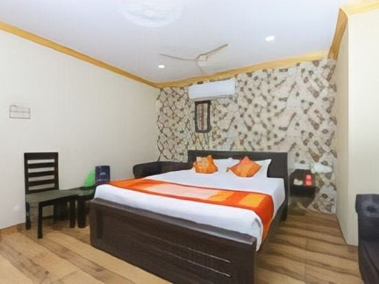 Фото Oyo 9259 Madurai Alagar