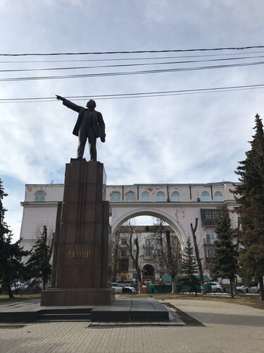 Памятник, мемориал В. И. Ленин, Ярославль, фото