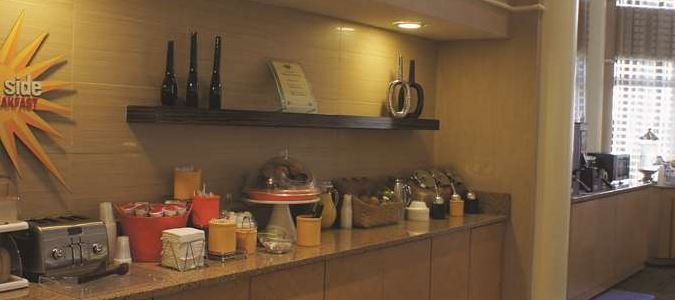 Фото La Quinta Inn & Suites by Wyndham Flagstaff