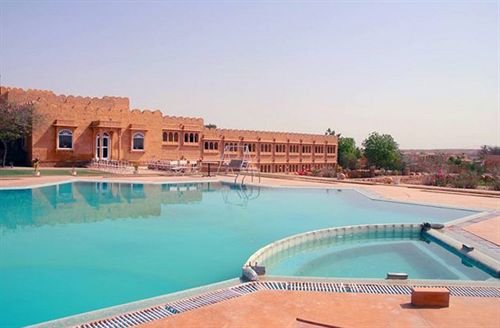 Фото Himmatgarh Palace