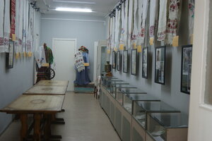 Кормиловский историко - краеведческий музей (rabochiy posyolok Kormilovka, ulitsa Lenina, 115), museum
