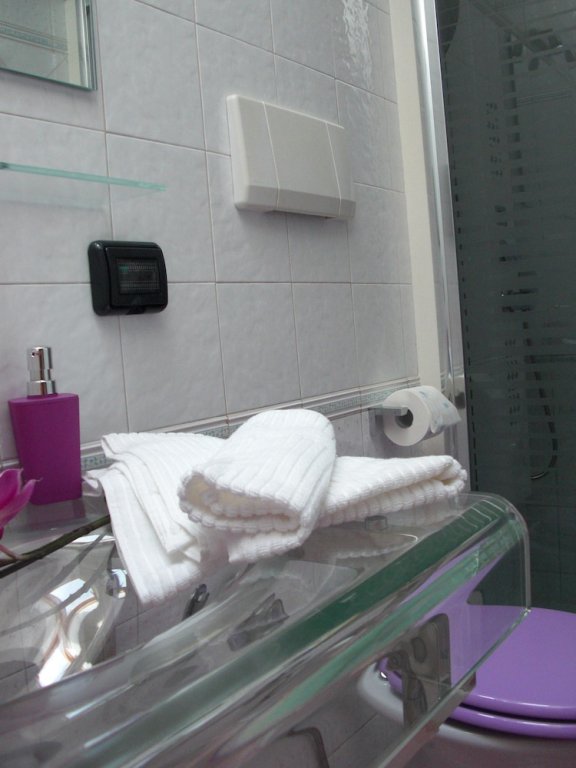 Фото SinequaRoma