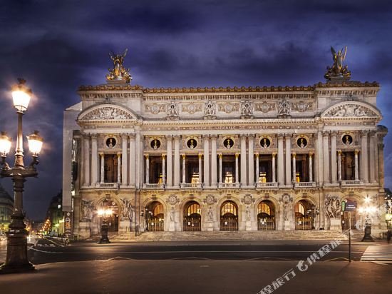 Фото отеля 1