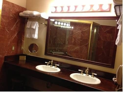 Фото Stockyards Hotel