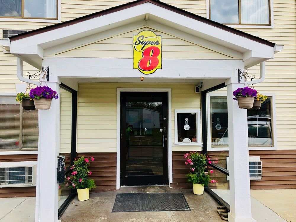 Фото Super 8 by Wyndham Radcliff Ft. Knox Area