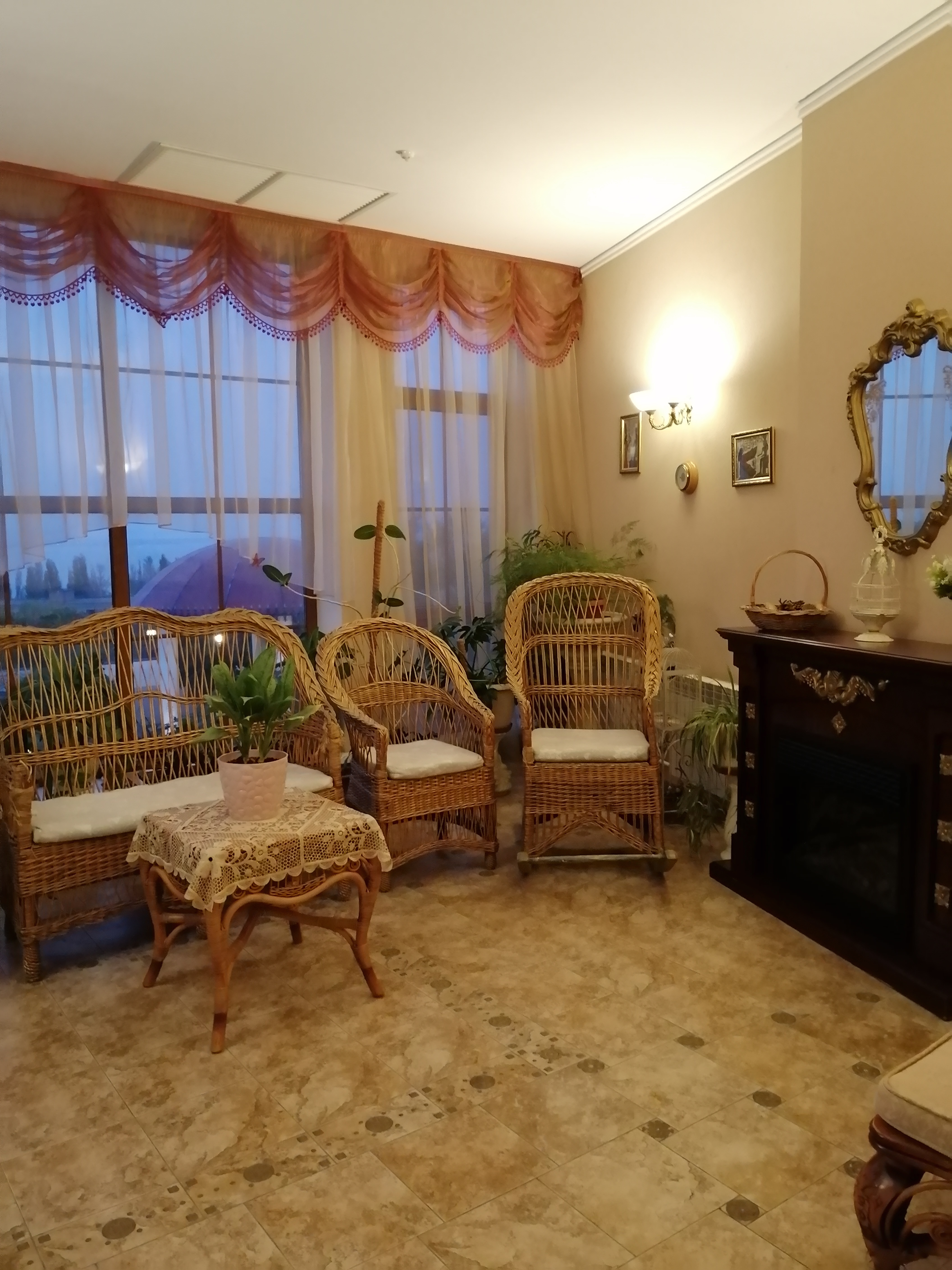 Фото Варваци