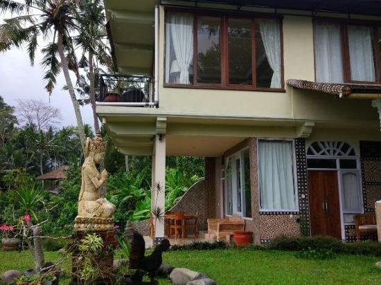 Фото Tirta Asri Ubud Villa