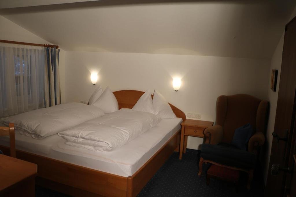 Фото Appartements Haus Rötelstein