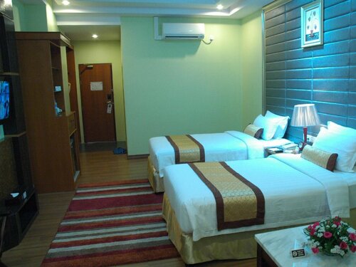 Гостиница Best Western Green Hill Hotel в Янгоне