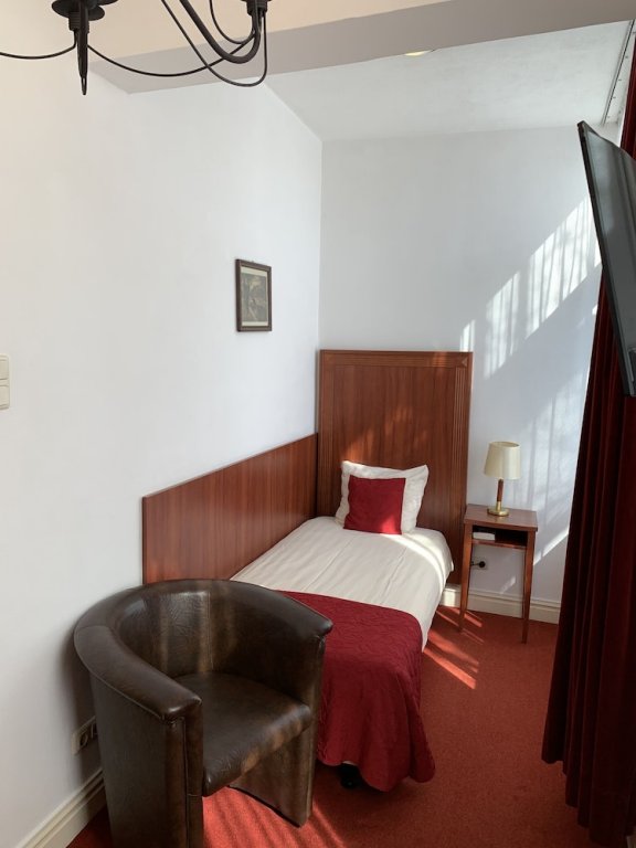 Фото Hotel Parklane