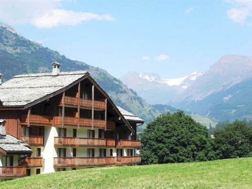 Гостиница Résidence Lagrange Vacances Les Valmonts Val Cenis