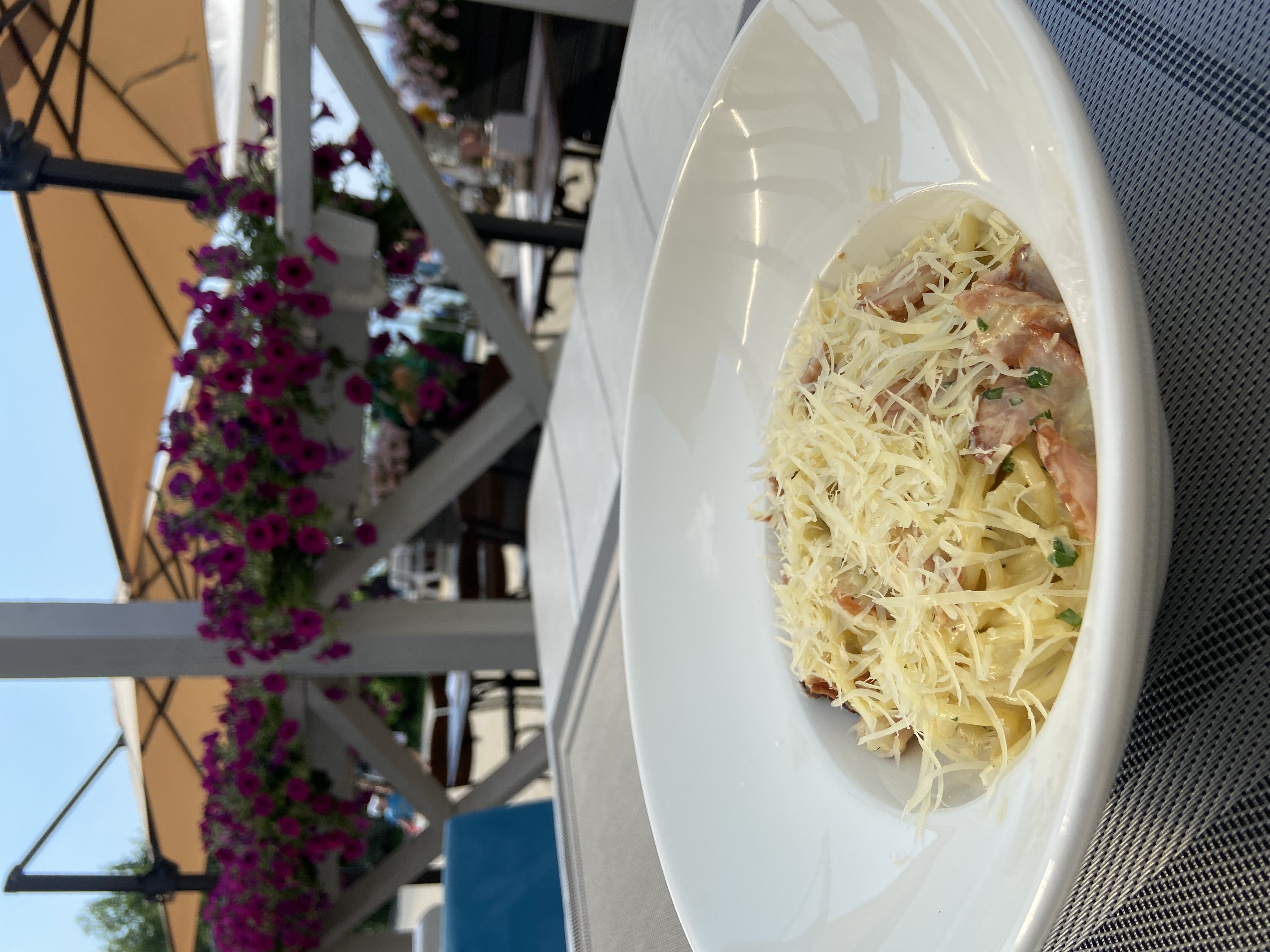 Фото Априори