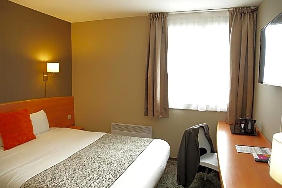 Фото The Originals City, Hôtel La Terrasse, Tours Nord