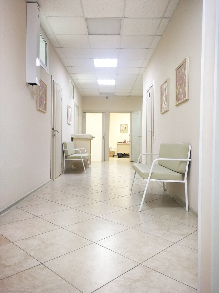Centro médico, clínica Medikofarmservis, , foto