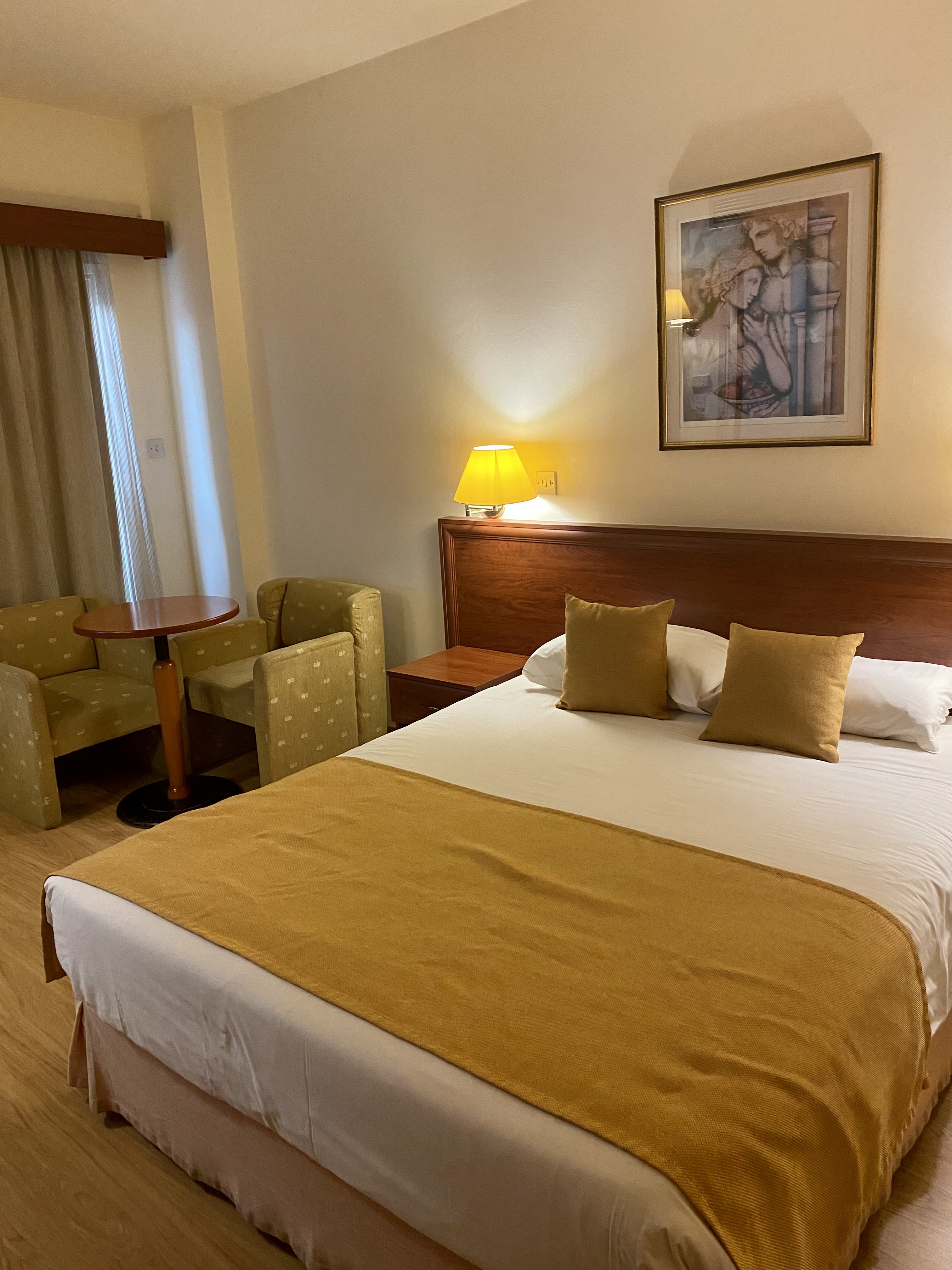 Фото Kapetanios Limassol Hotel