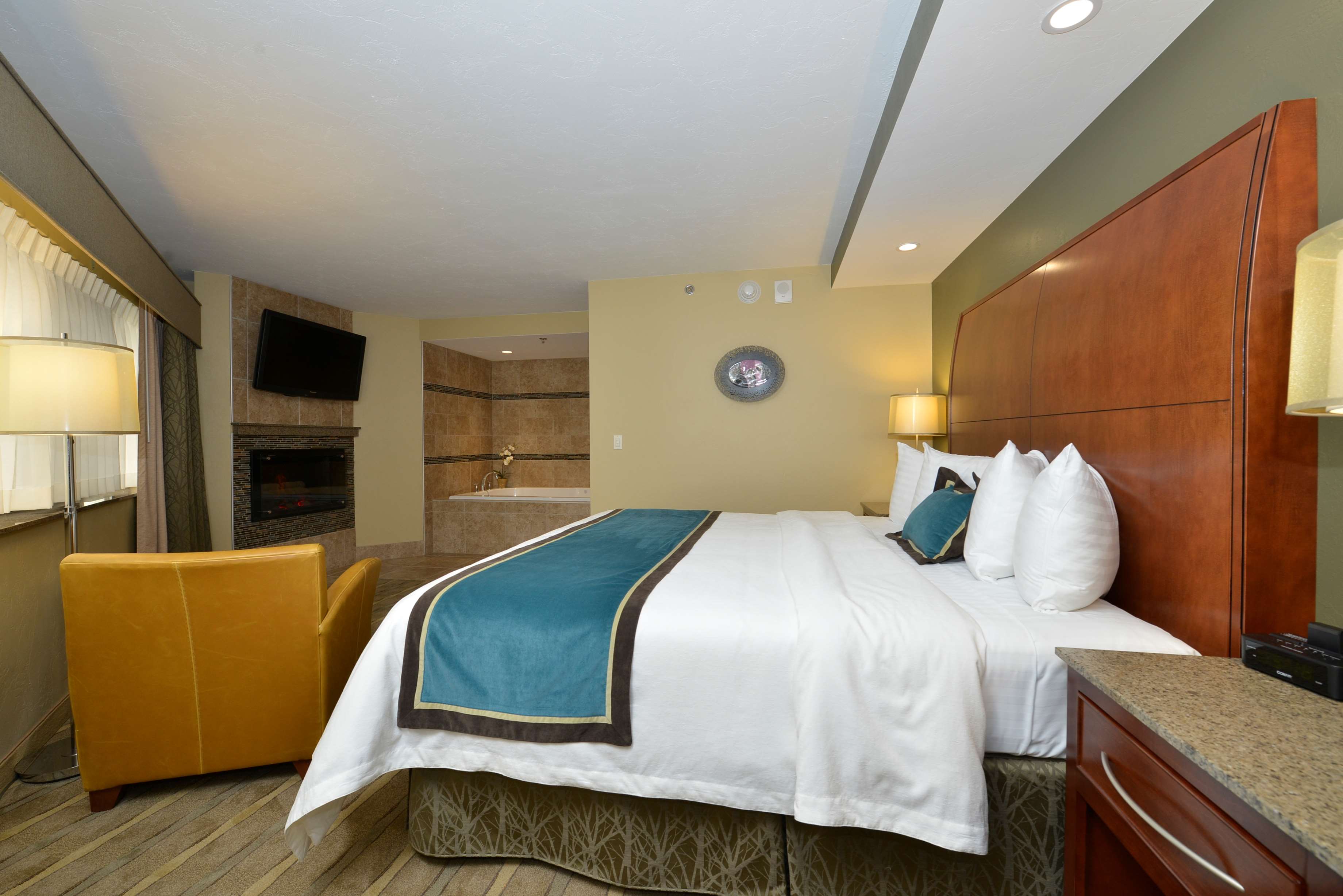 Фото Best Western Premier Waterfront Hotel & Convention Center