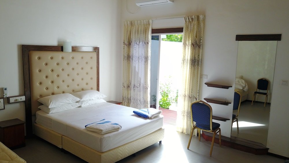 Фото Thoddoo Inn