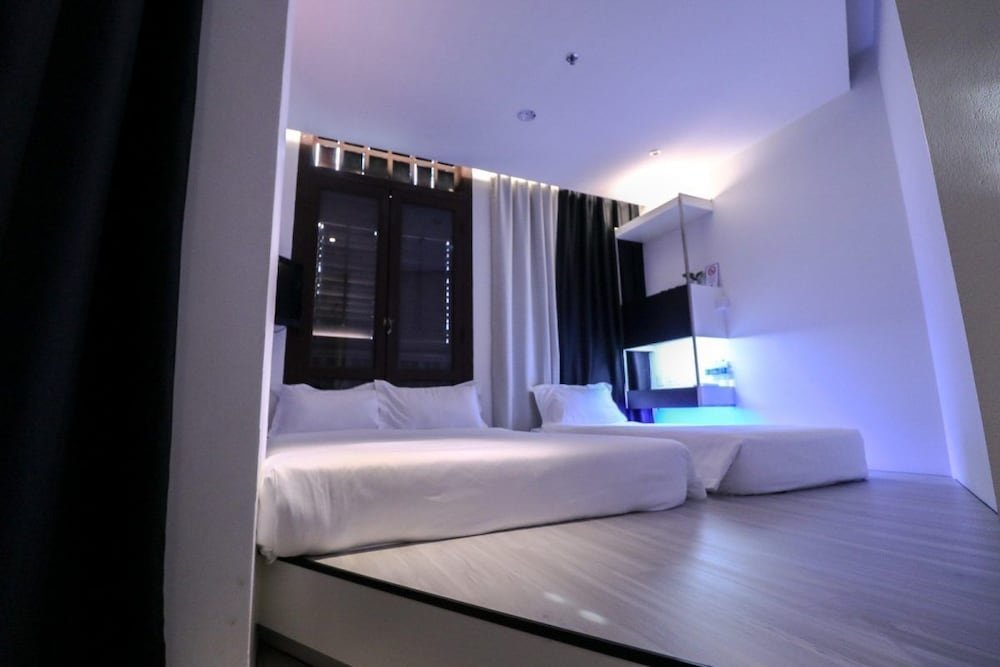 Фото Hotel Calmo Chinatown